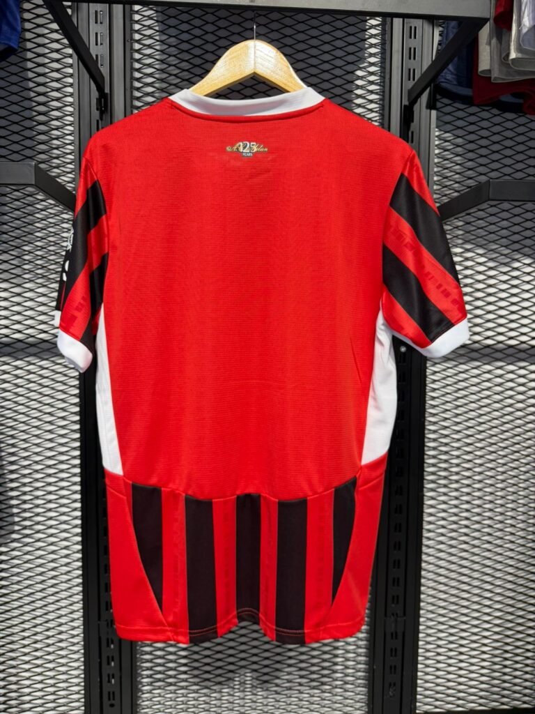 Ac Milan 24/25 home thumbnail 2