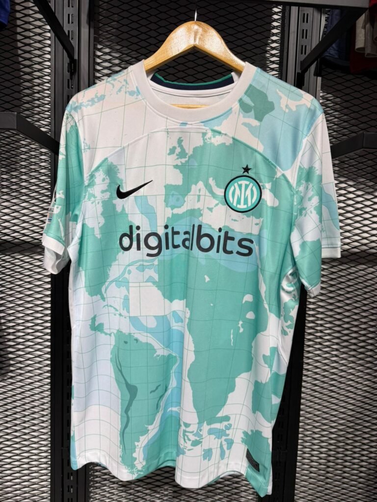 Inter Milan 2022/23 Away Shirt – Bastoni 95