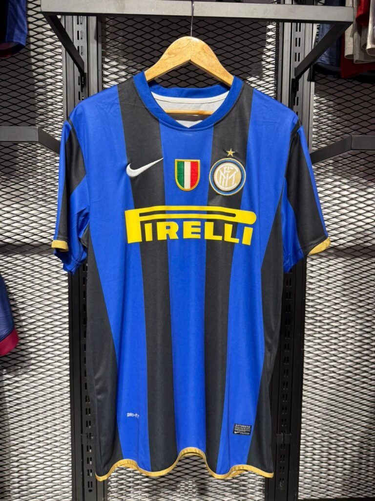 Inter Milan Retro Home 08/09 Adriano