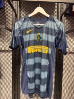 Inter 2004/5 Adriano 10