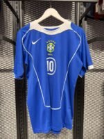 2004-06 Brazil Away Shirt Ronaldinho 10