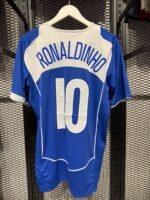 2004-06 Brazil Away Shirt Ronaldinho 10 - Figura 2