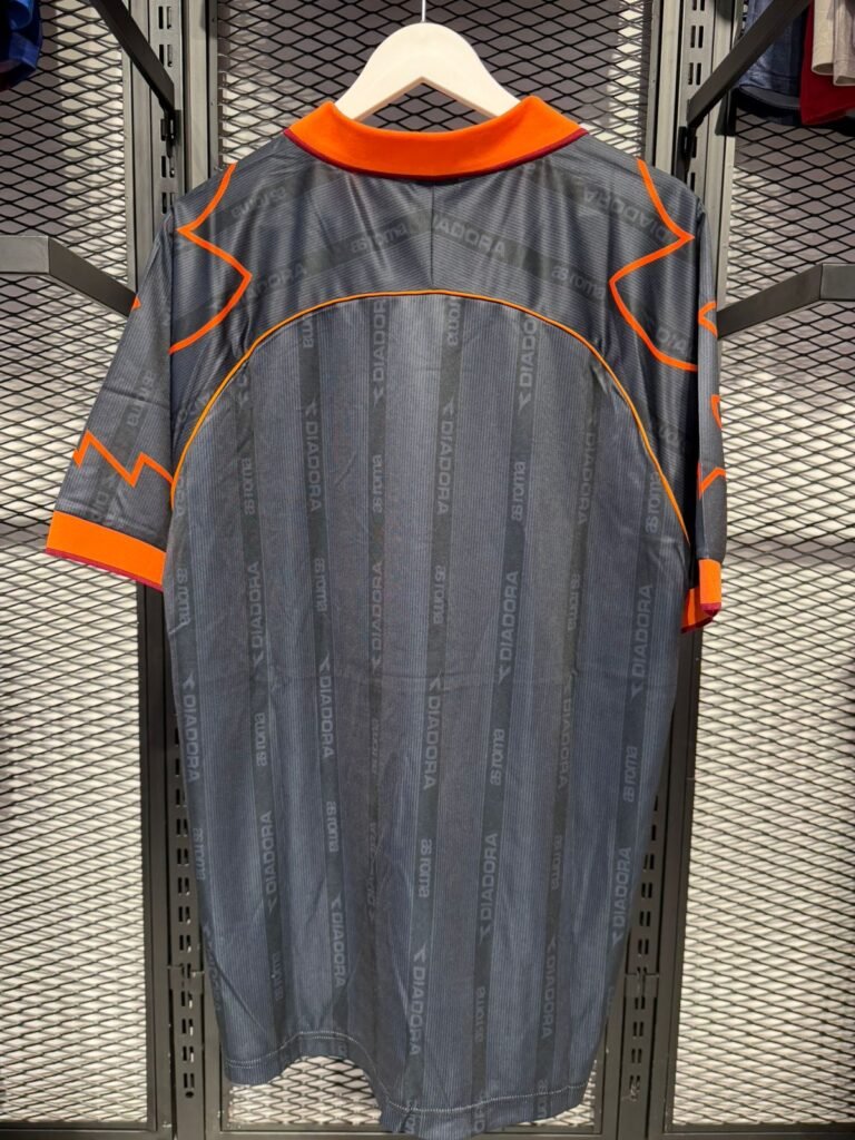 Roma Away Retro Jersey 99-00 thumbnail 2