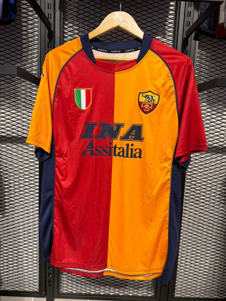 FRANCESCO TOTTI AS ROMA 2001-02 HOME SHIRT
