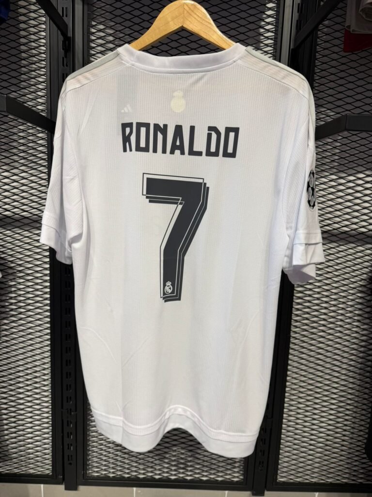 Real Madid 2015/16 Home Ronaldo 7 thumbnail 2