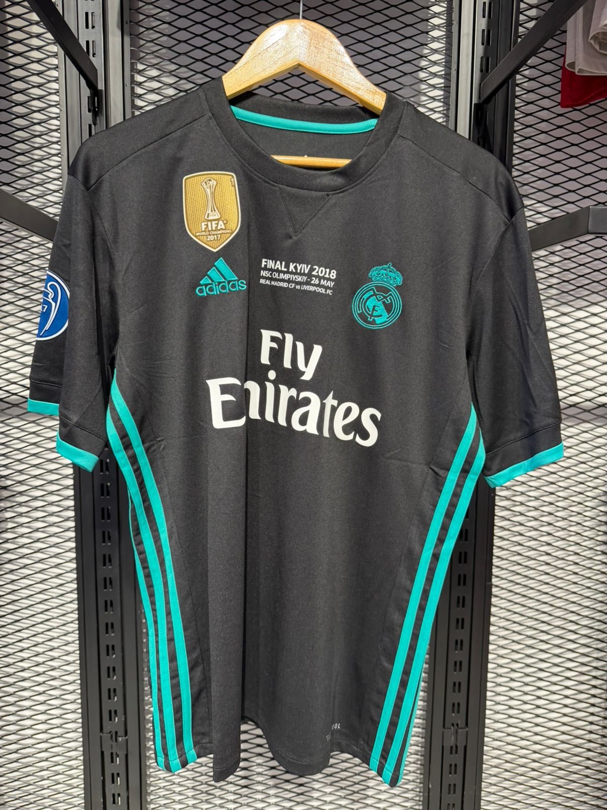 WhatsApp Image 2026-05-09 at 12.25.10 (4) Real Madrid 2018 shirt - Figura 1