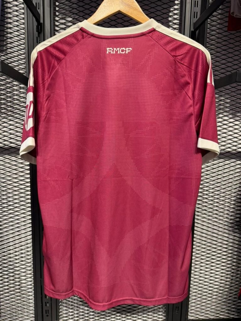 Real Madrid 2026/27 shirt thumbnail 2