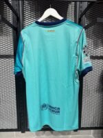 Barcelona away 26/27 - Figura 2