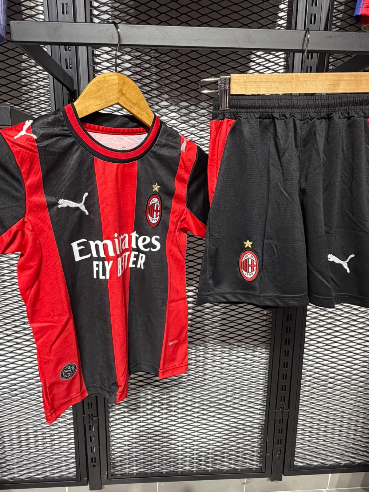 2 Ac Milan 26/27 home set kids - Figura 1