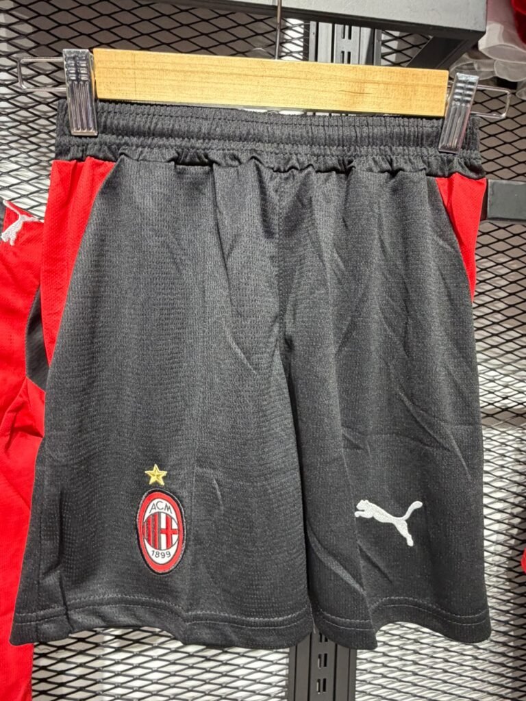 Ac Milan 26/27 home set kids thumbnail 3