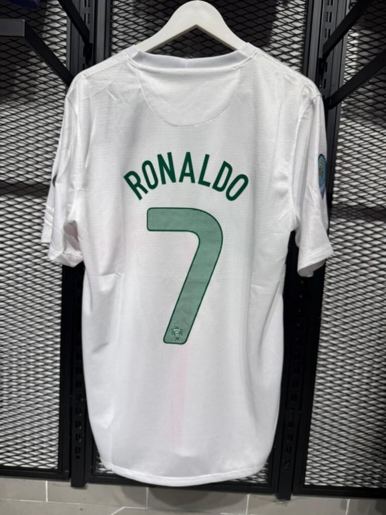 RONALDO Portugal 2012 thumbnail 2