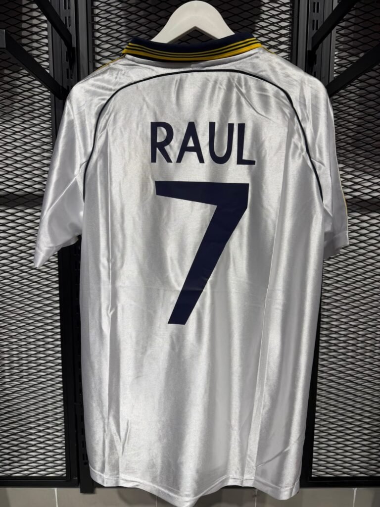 Raul Real Madrid 99/00 Home Jersey thumbnail 2