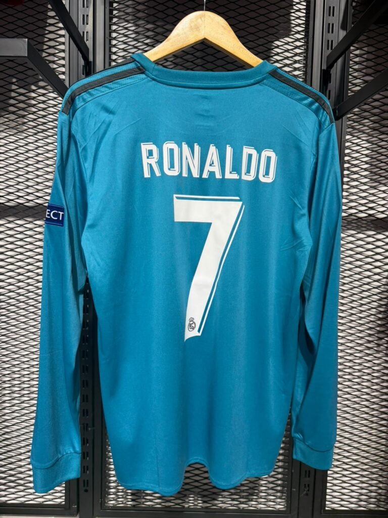 Real Madrid Ronaldo 7 2018 long sleeve thumbnail 2